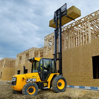 Forklift unloading machinery and industrial equipment in Saint Albans